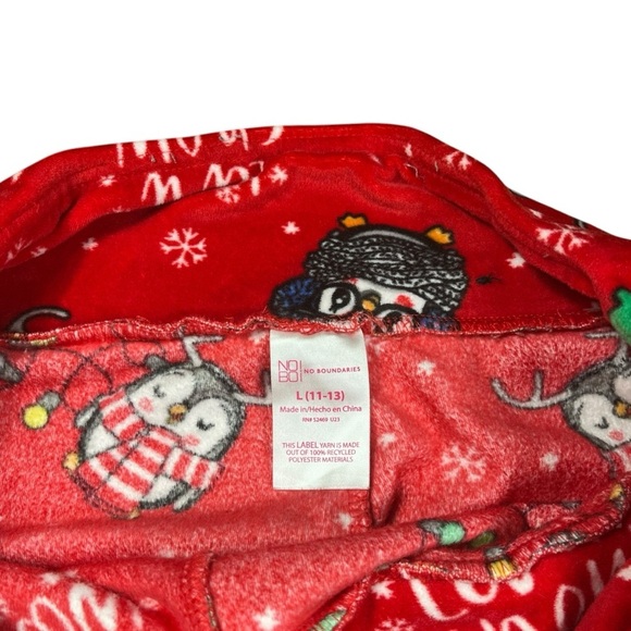 No Boundaries Juniors Christmas Velour Leggings - Picture 4 of 6